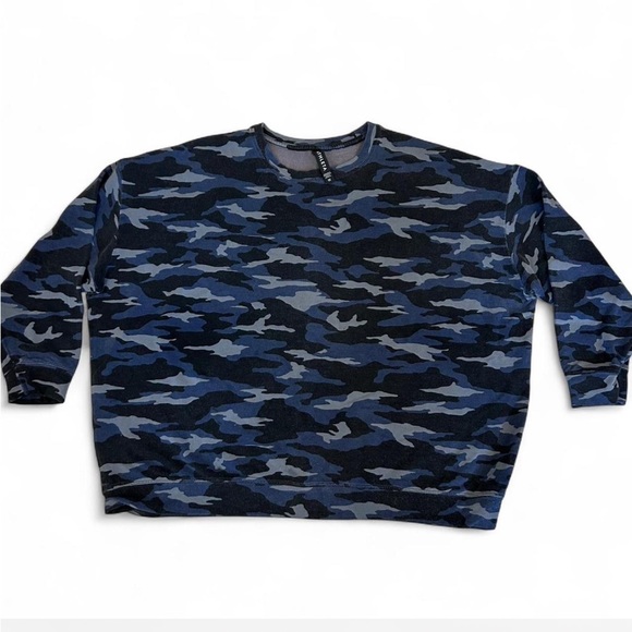 Athleta Studio to Street Printed Sweatshirt in Blue Camo, Women’s Size 1X - Picture 3 of 5